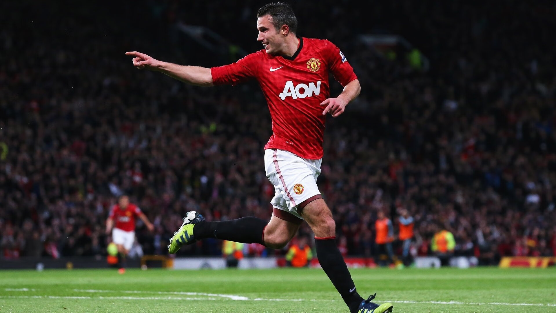 勒沃库森年轻小将成焦点,勒沃库森青训